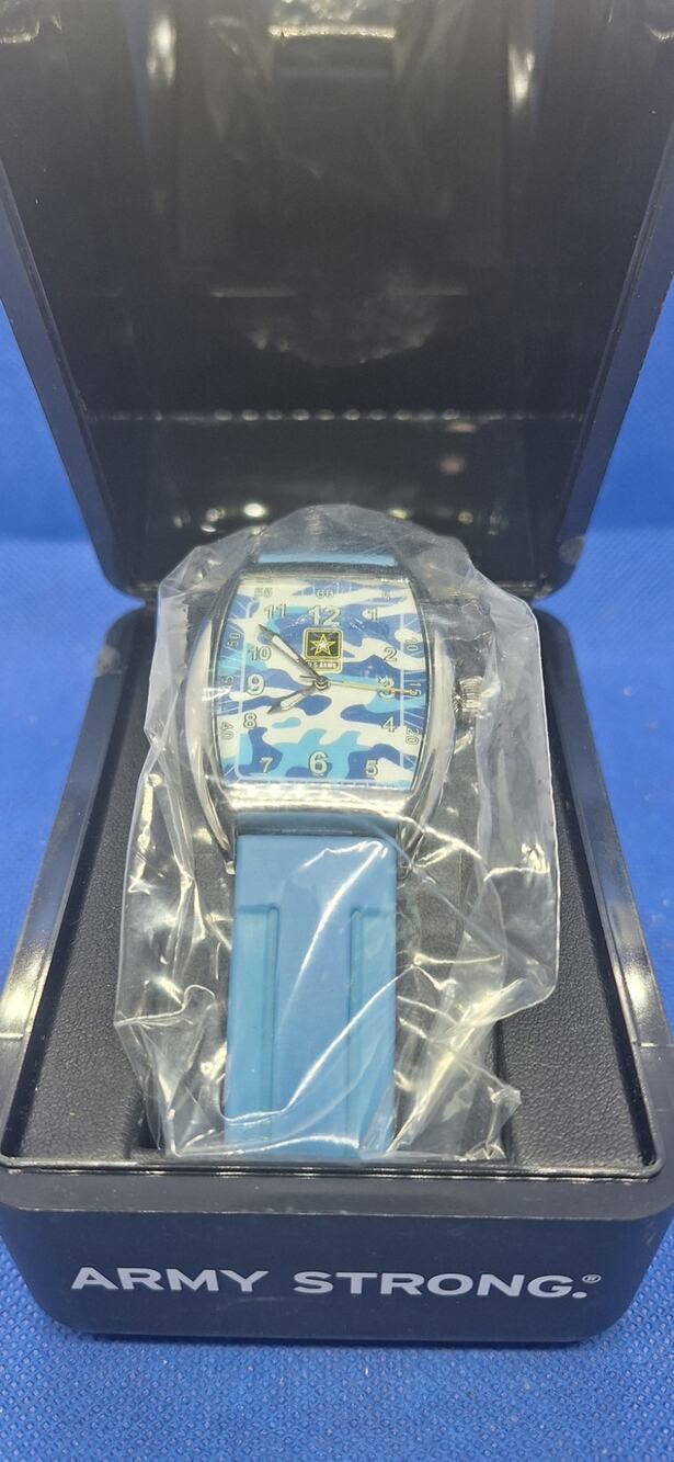U.S. Army Brigade Camo Watch BRI-612 New in Box Military Quartz Watch